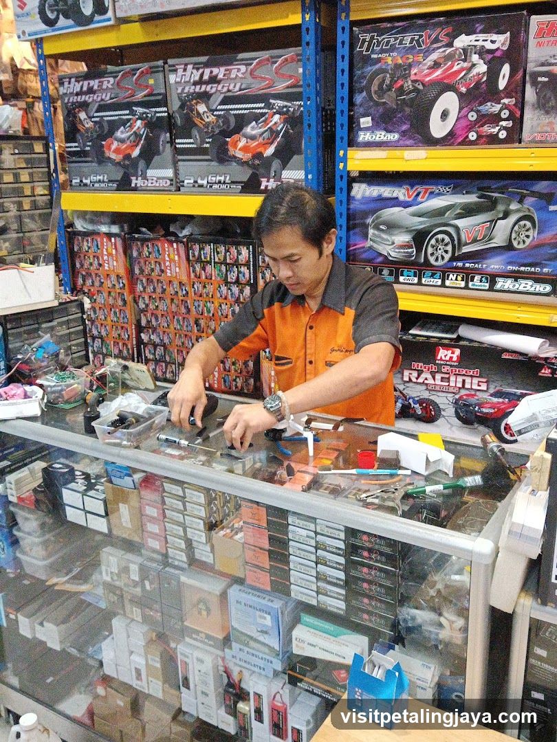 RC Car Shop Interior