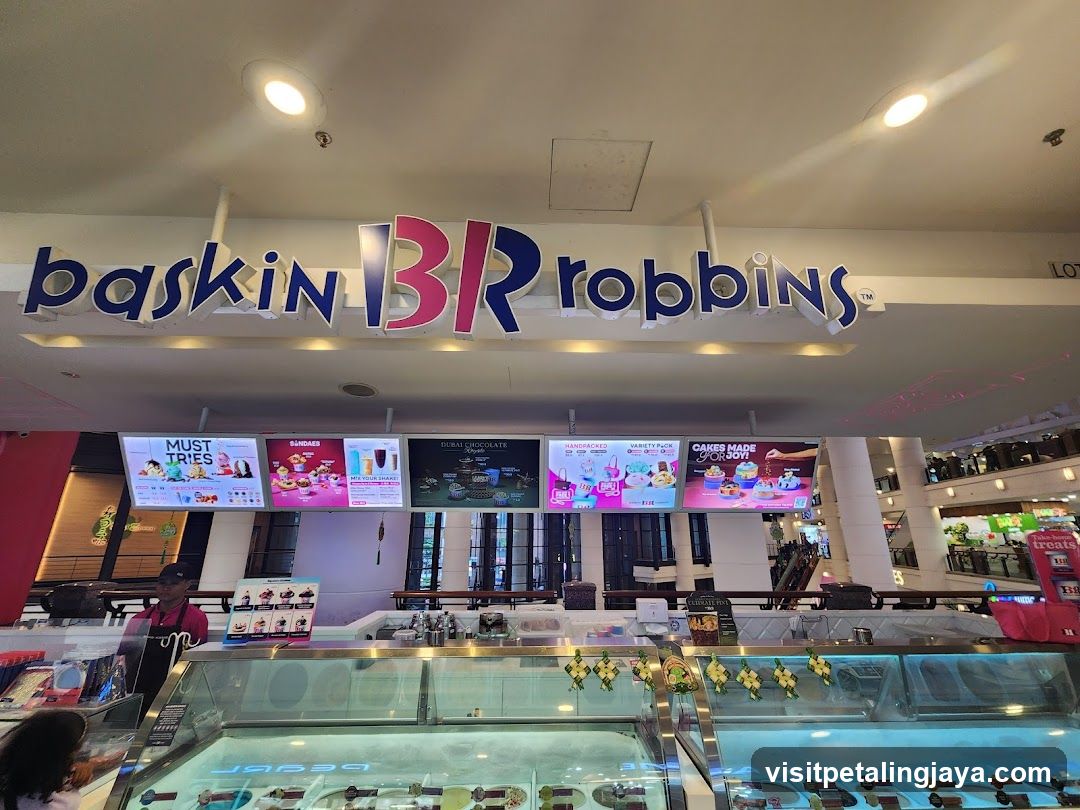 Baskin Robbins Store Interior