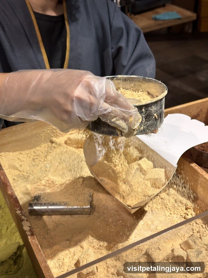 Torori Tenshi No Warabi Mochi