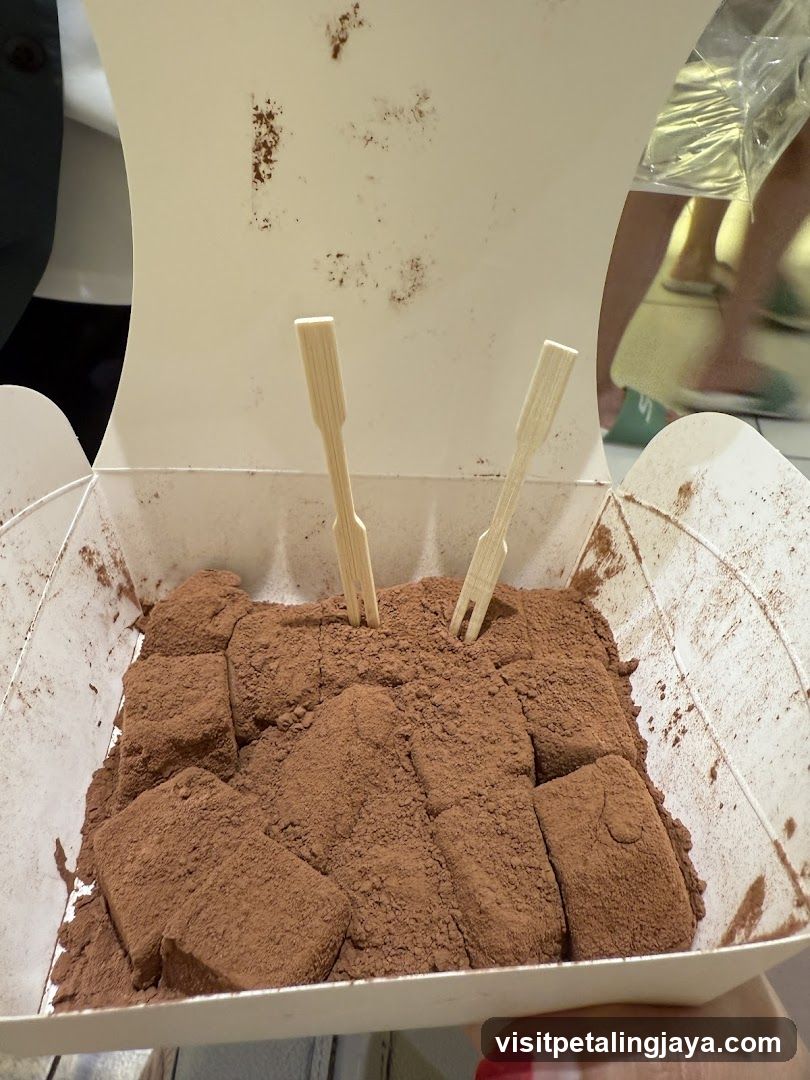Cocoa Powder Dessert in Box
