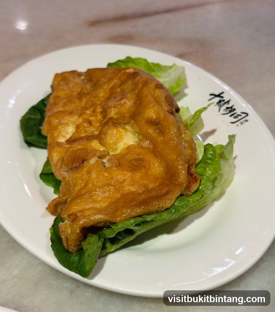 Fried Omelet on Lettuce