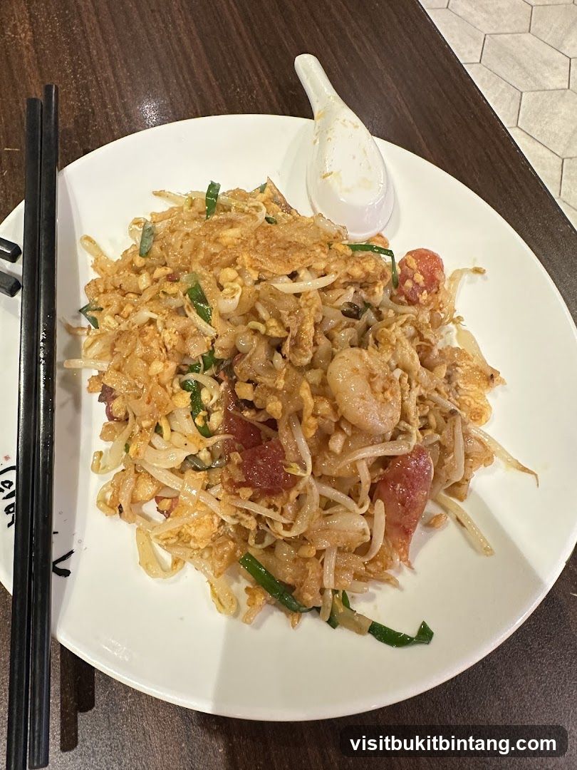 Stir-fried Noodles with Shrimp and Sausage