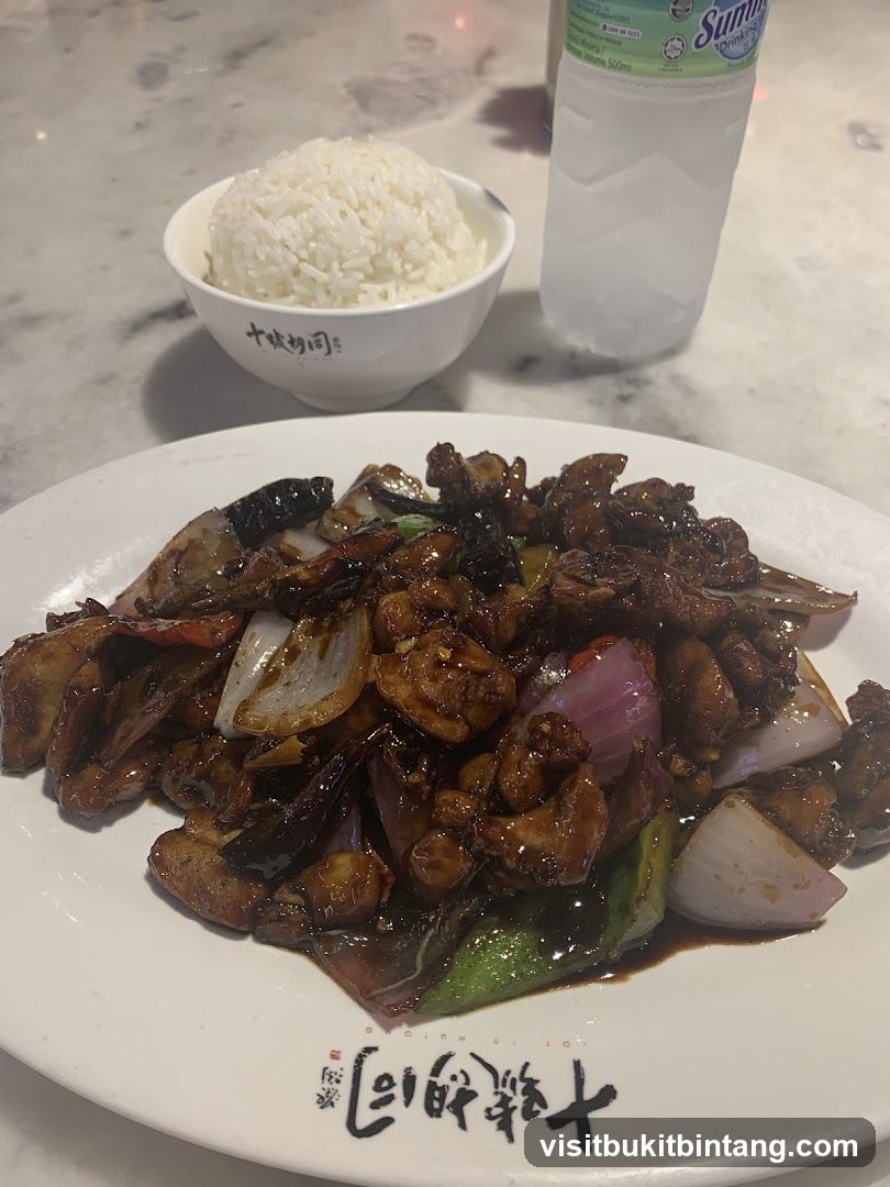 Stir-fried Chicken with Onions and Peppers