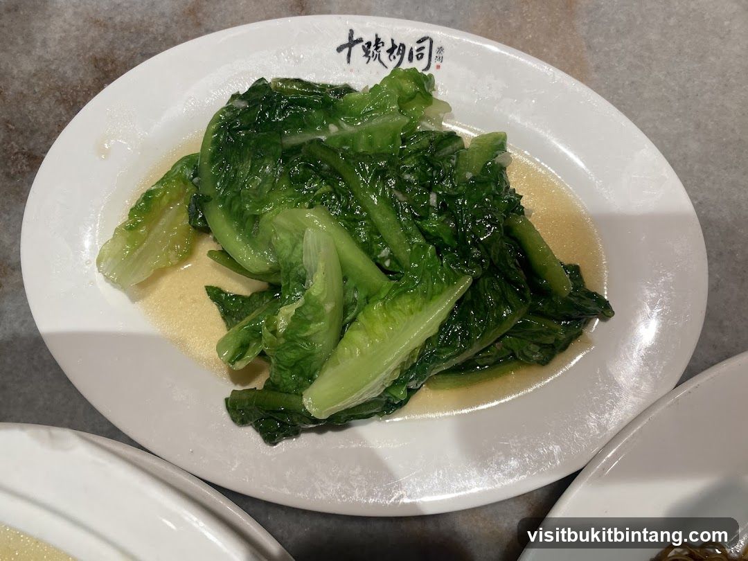 Stir-fried Lettuce with Garlic