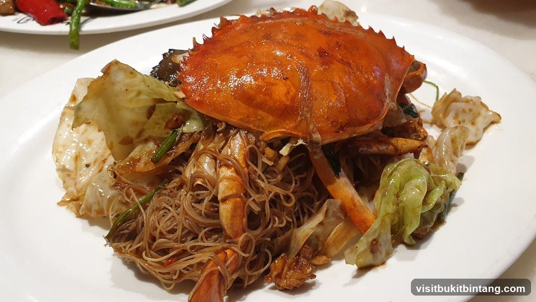 Crab with Noodles