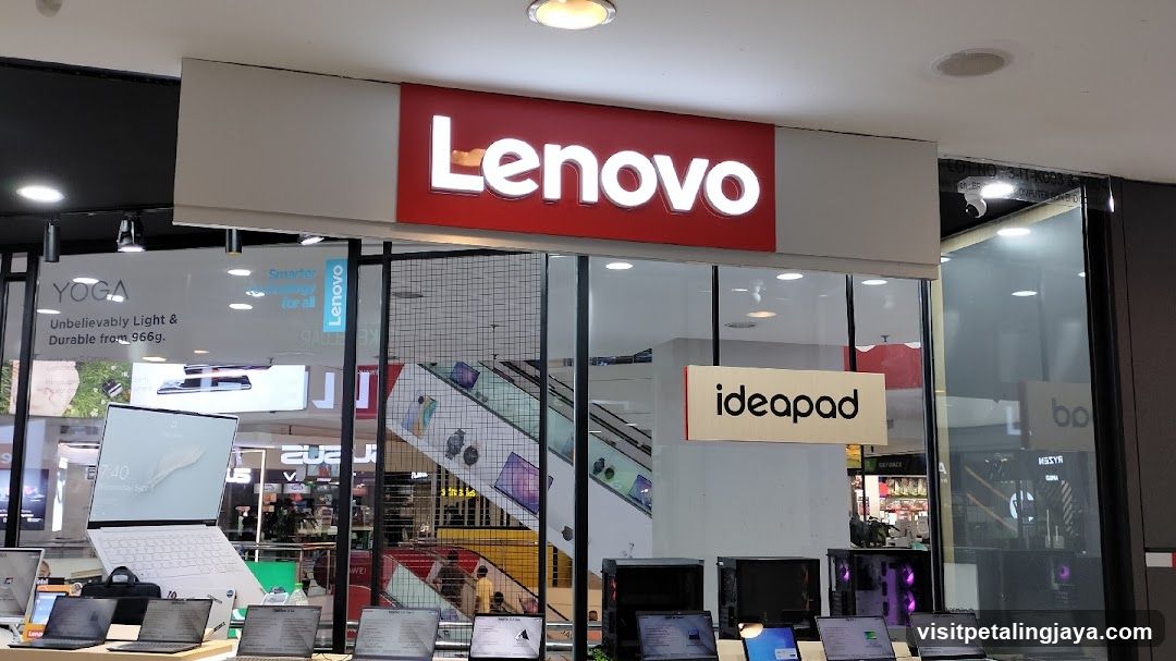 Lenovo Exclusive kiosk Plaza LowYat