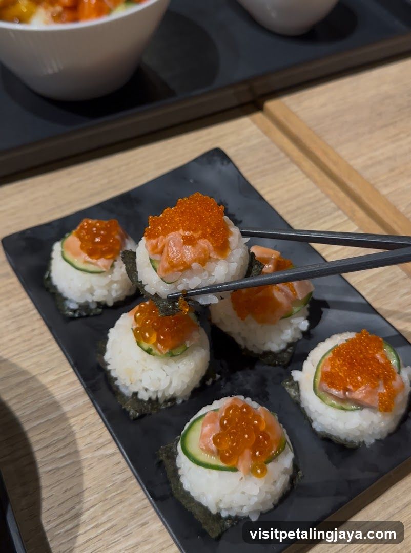 Sushi with Salmon and Tuna Roe
