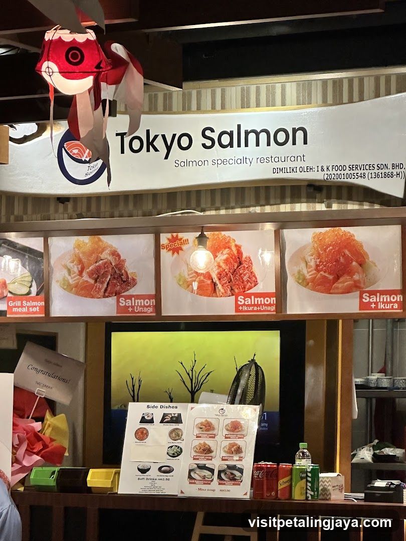Tokyo Salmon Restaurant Interior Display