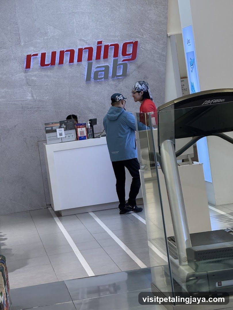 Running Lab Interior
