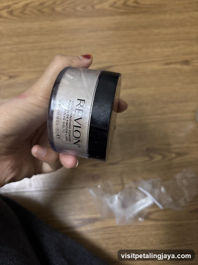 Revlon Loose Finishing Powder