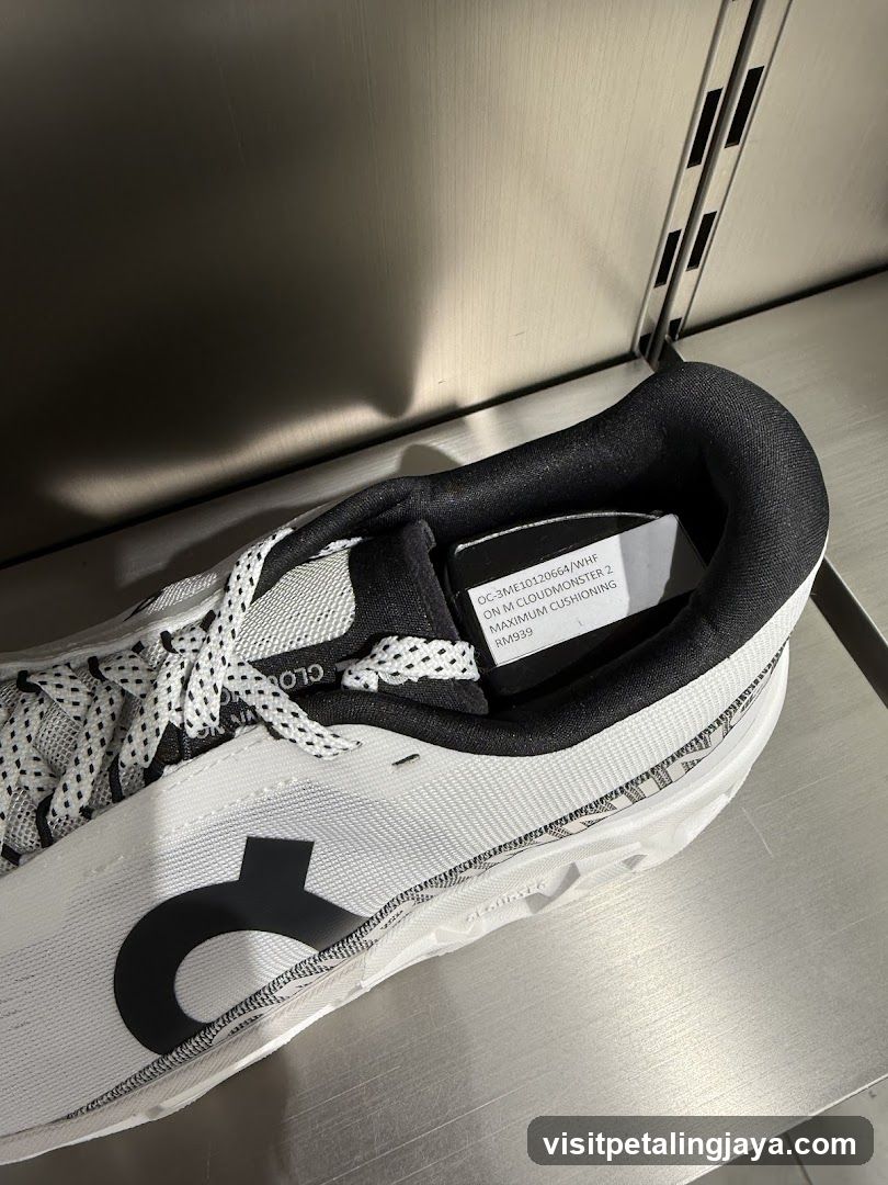 Columbia Shoe Display