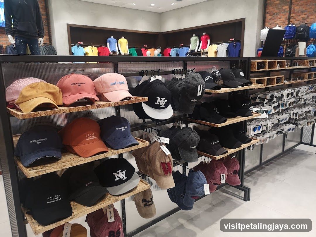 Hat Store Interior Display