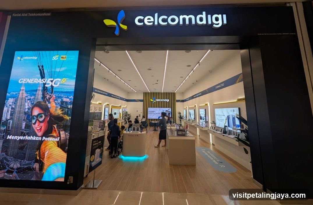 CelcomDigi Store Pavilion