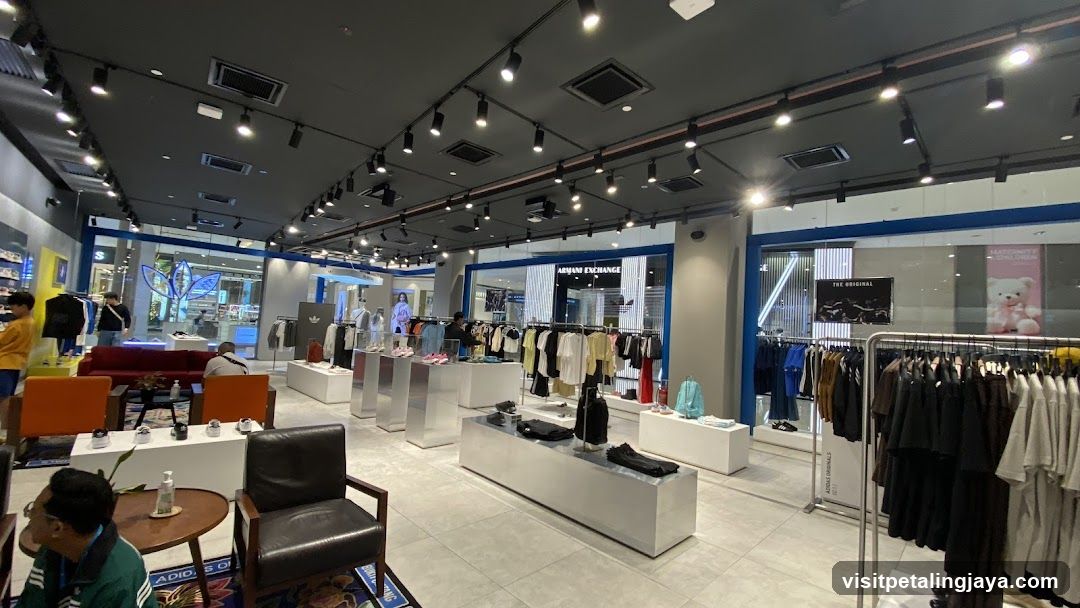 Urban Exchange Store Interior