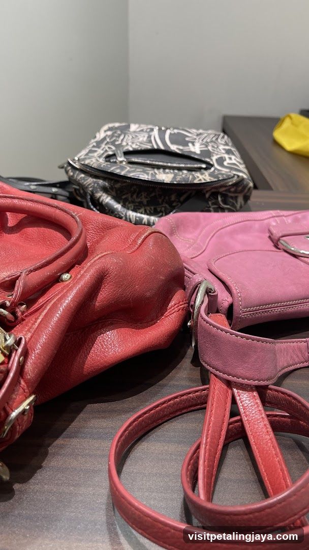 Leather Bags Display