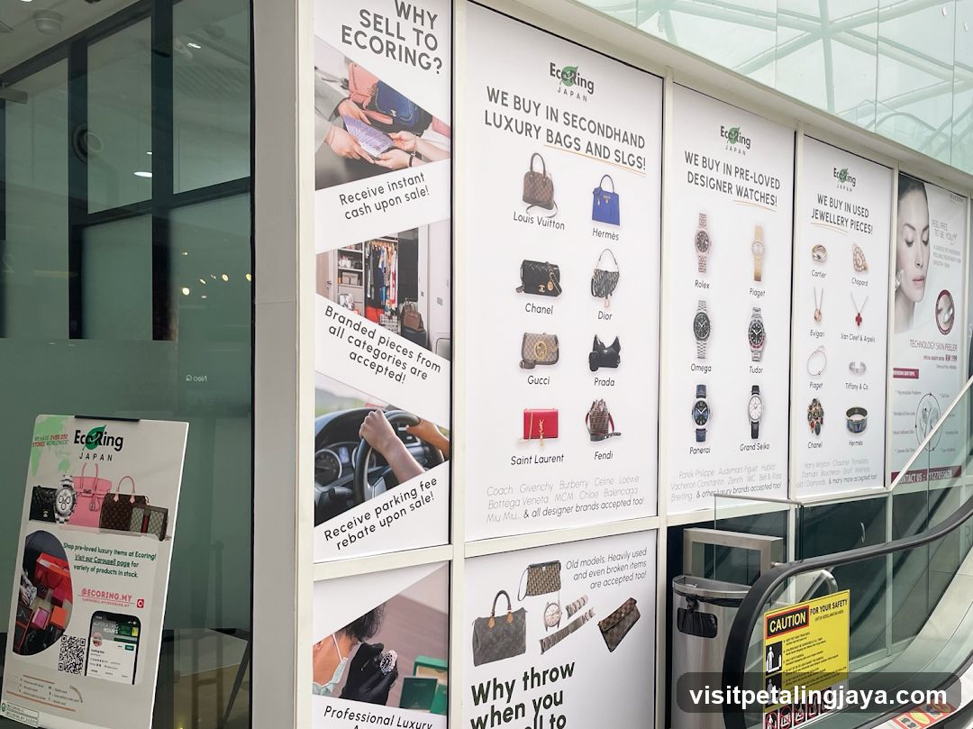 EcoRing Japan Advertising Display