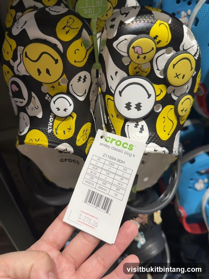 Crocs Smiley Classic Clogs