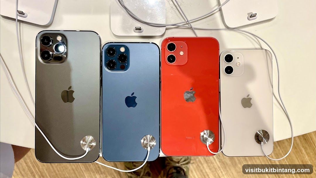 Four iPhones on Display
