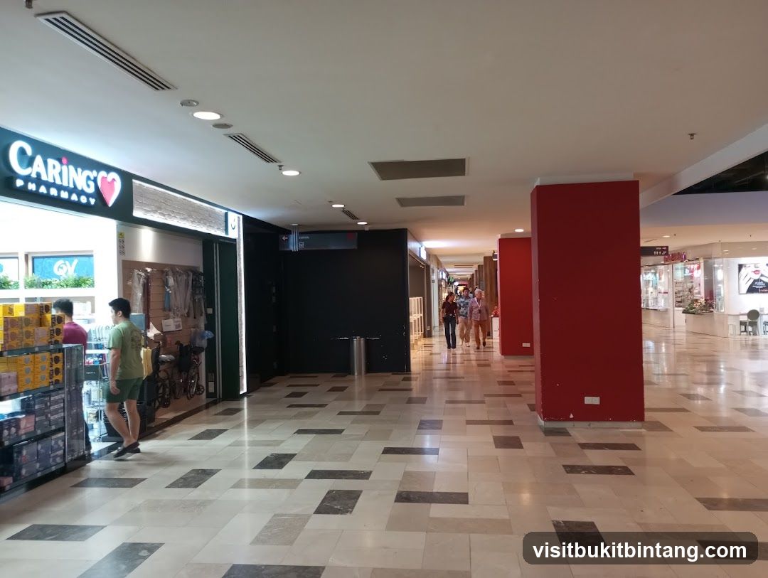 CARiNG Pharmacy | Publika, Kuala Lumpur