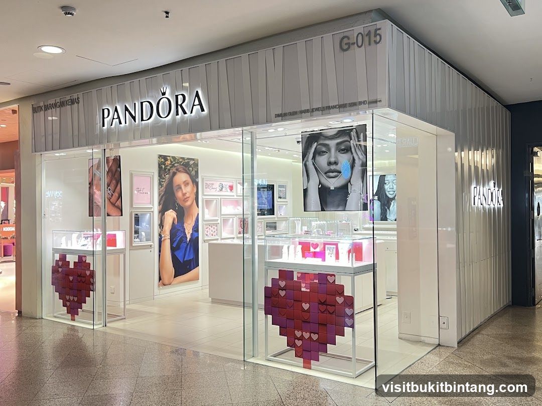 PANDORA Mid Valley Megamall