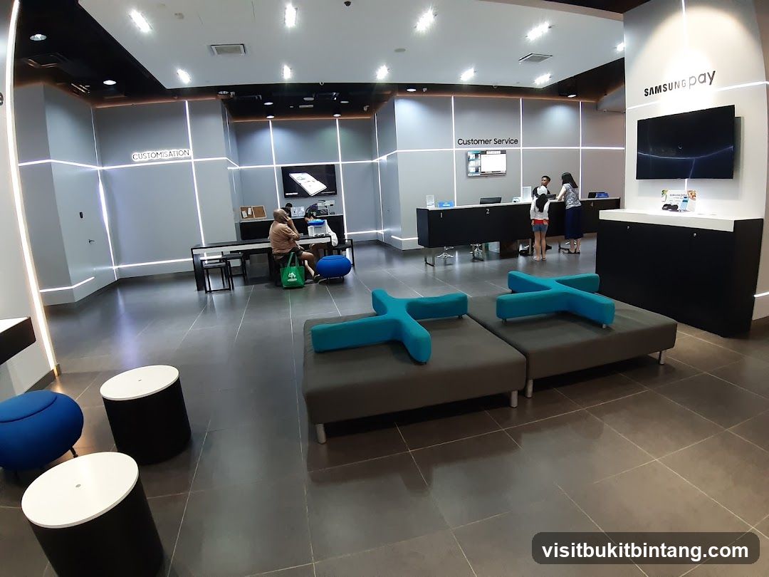 Samsung Store Interior