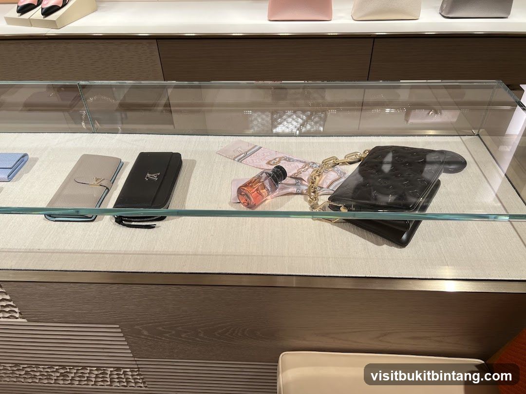 Luxury Wallets and Accessories Display
