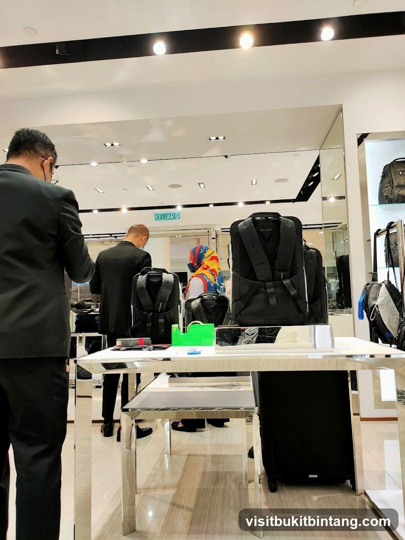 TUMI KLCC