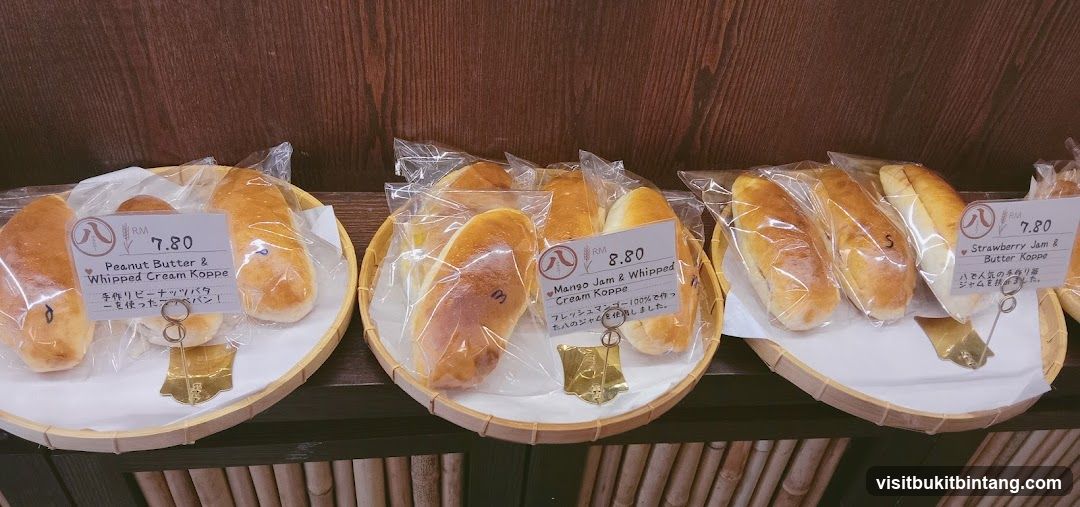 Assortment of Koppe Buns