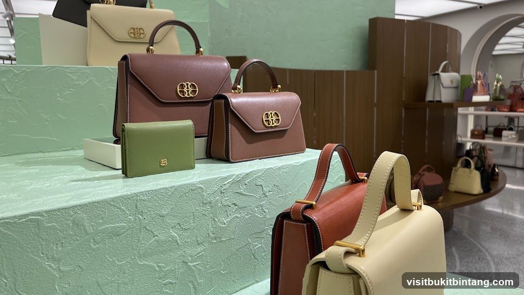 Handbags and Wallets Display