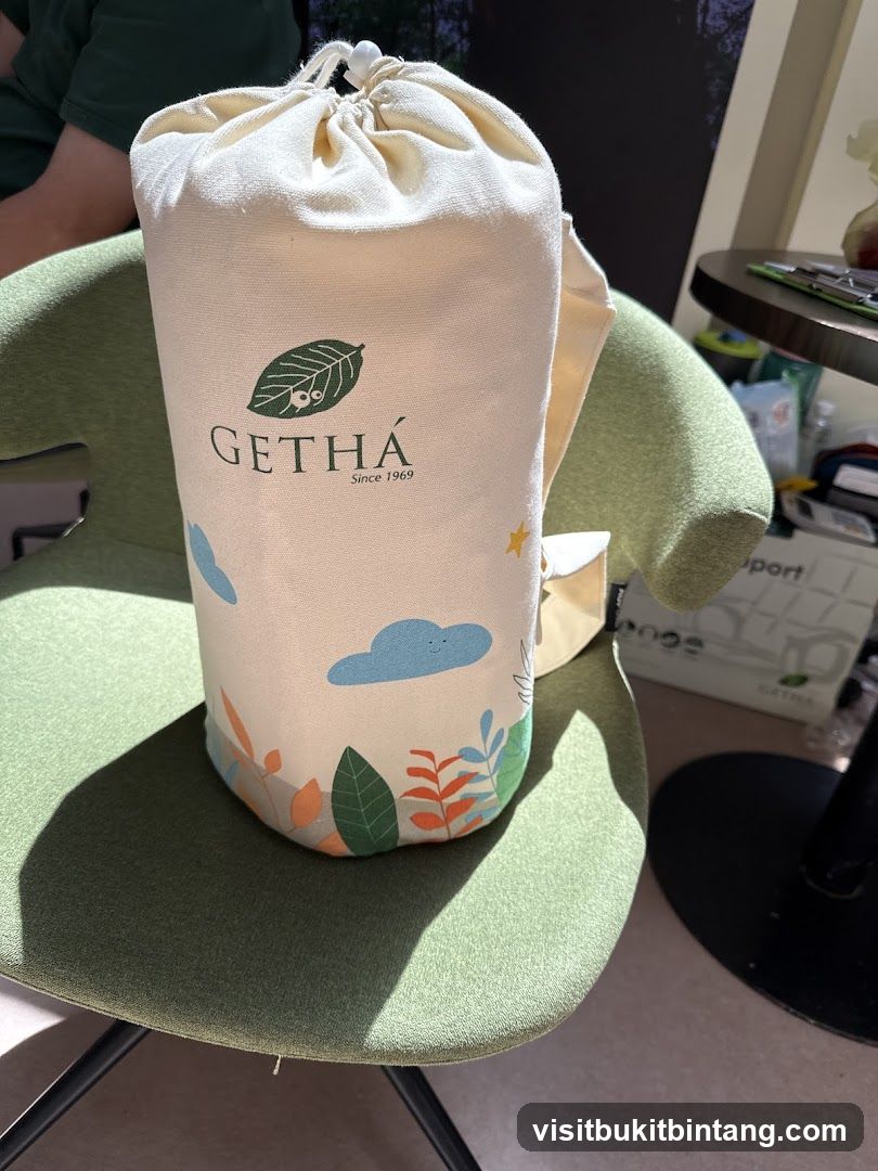 GETHA bag on chair