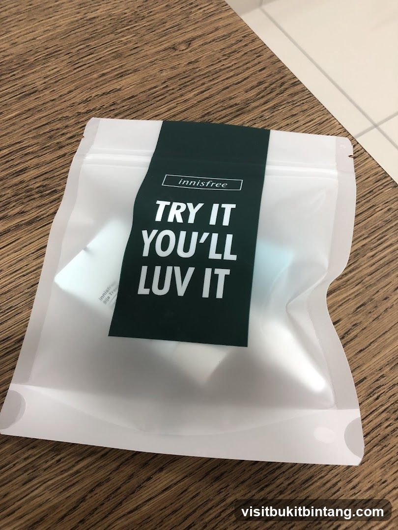 Innisfree Sample Pouch