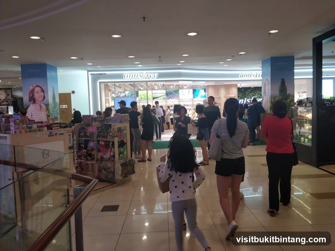Innisfree Store Interior