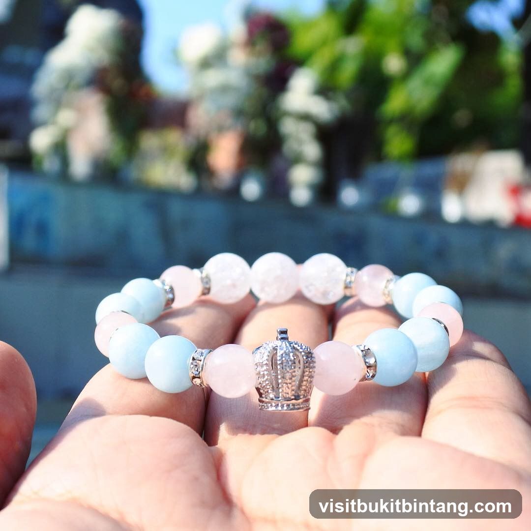 Beaded bracelet with crown charm