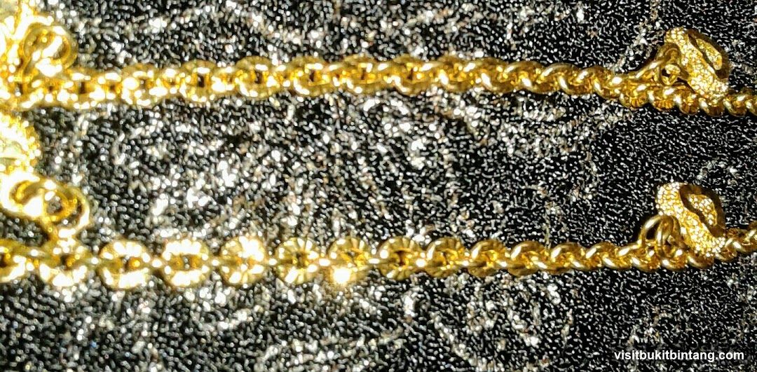 Gold Chain Detail