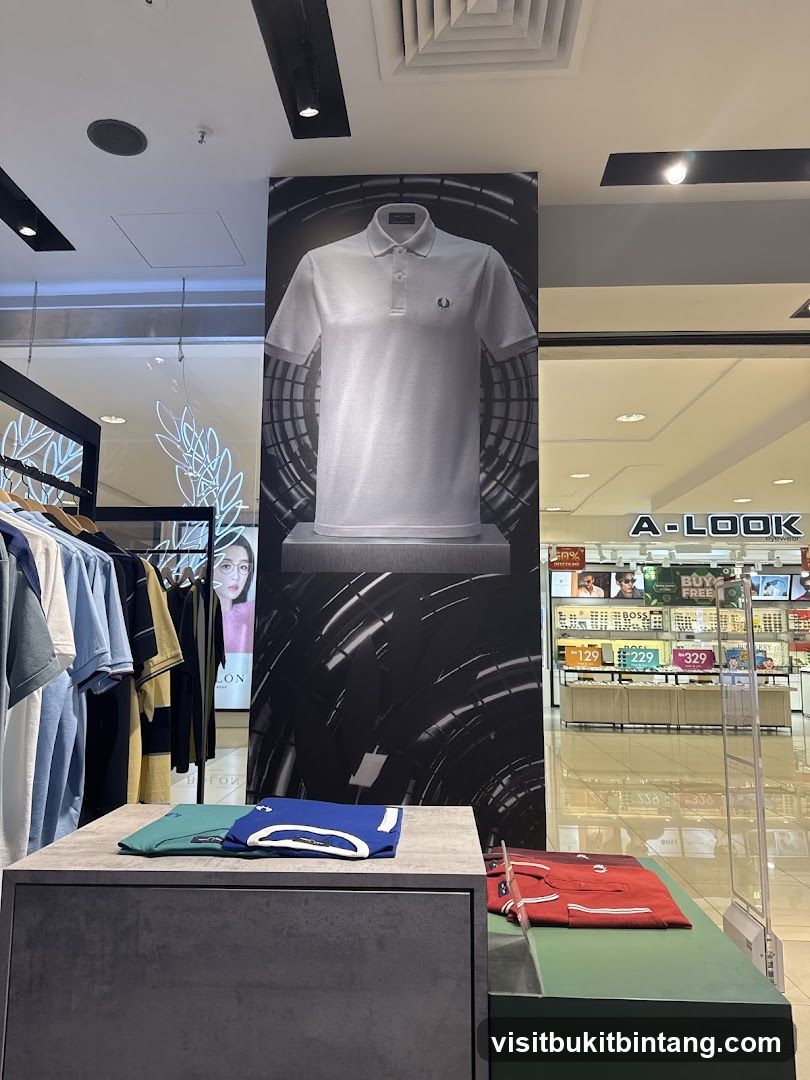 Fred Perry Gurney Plaza