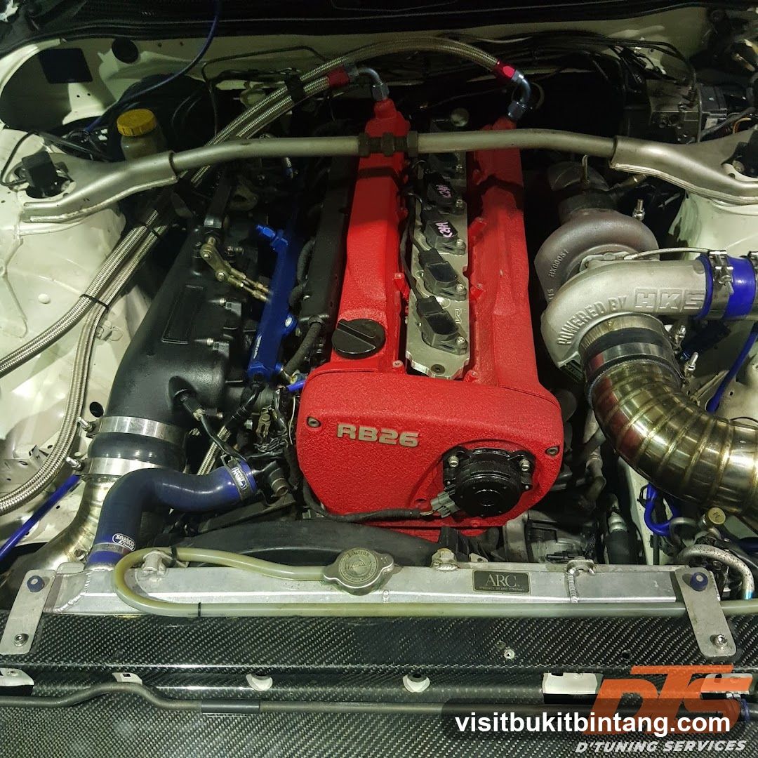Customized Engine Bay