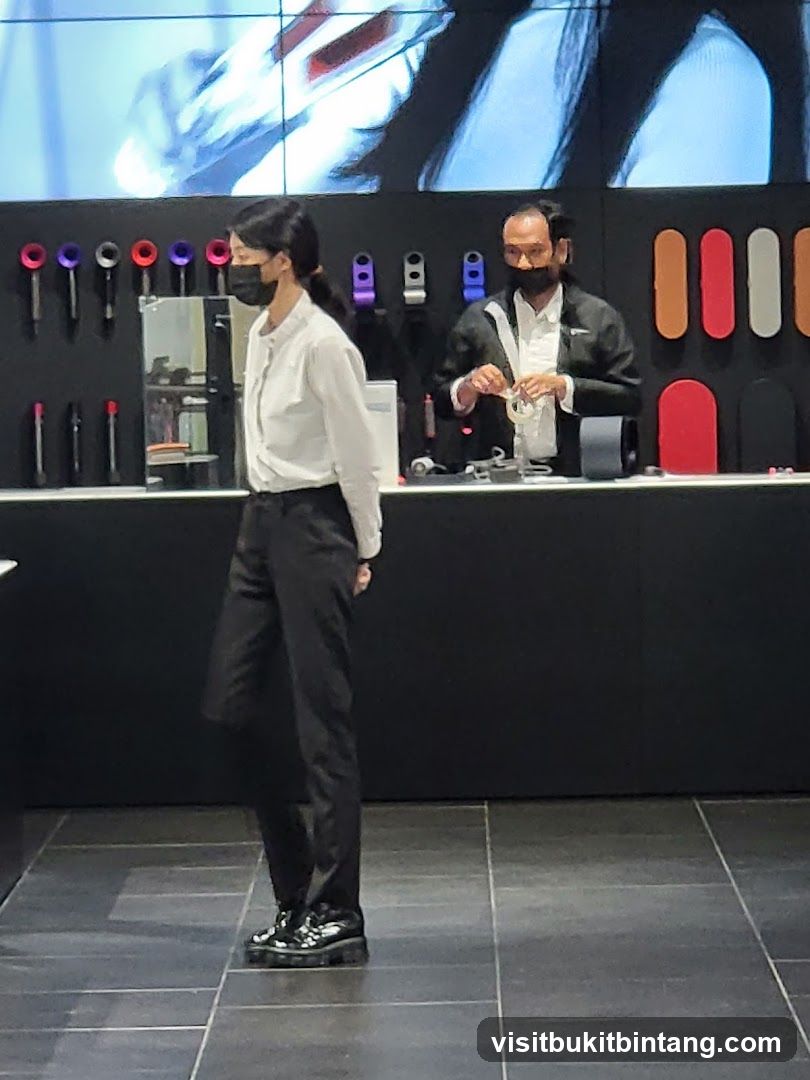 Store Display with Staff