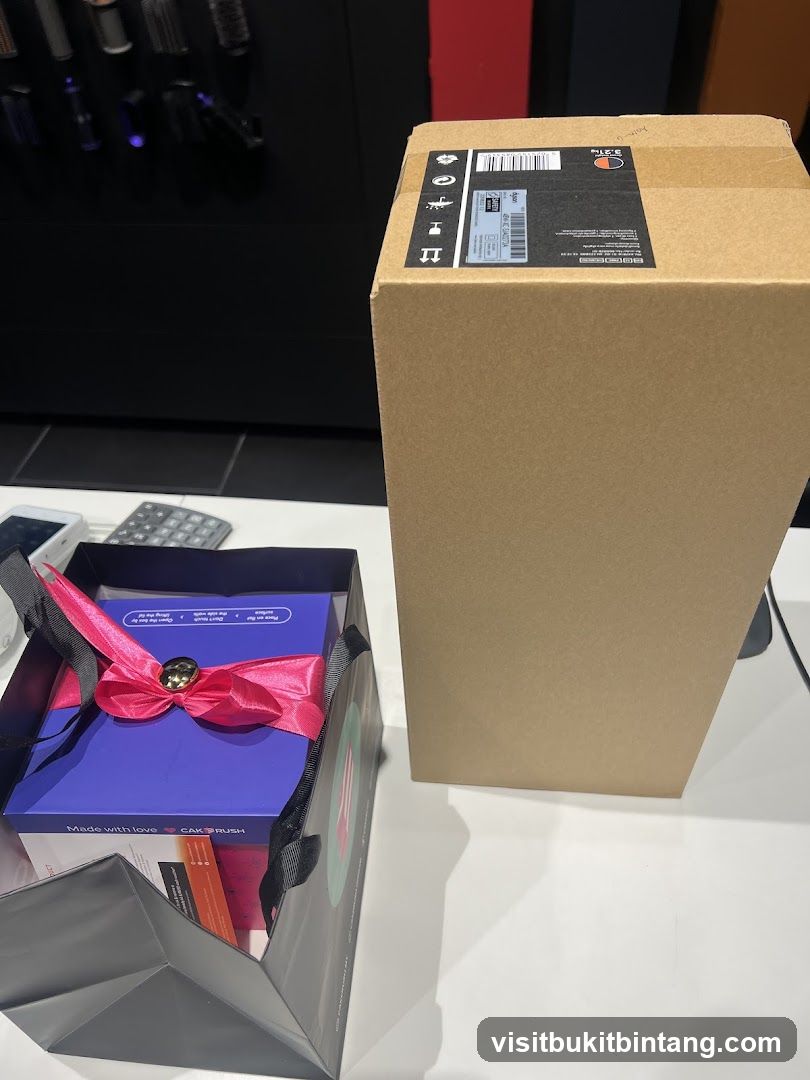 Gift Box and Shipping Box