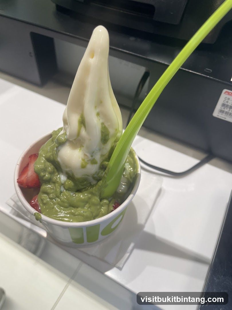 Frozen Yogurt with Matcha and Strawberries