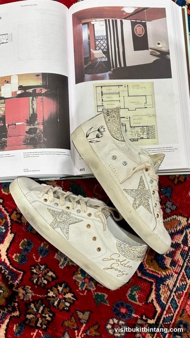 Golden Goose Sneakers