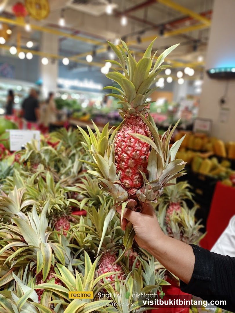 Pineapples in a grocery store