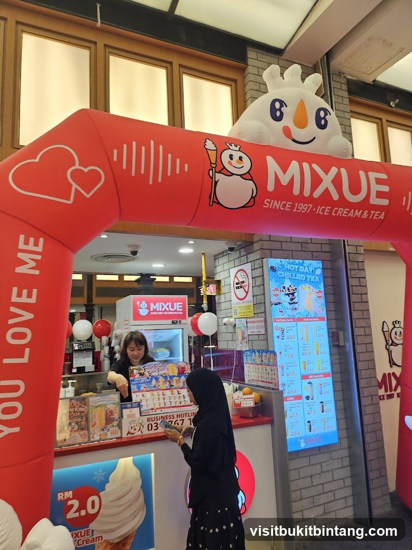 Mixue Ice Cream and Tea Stall