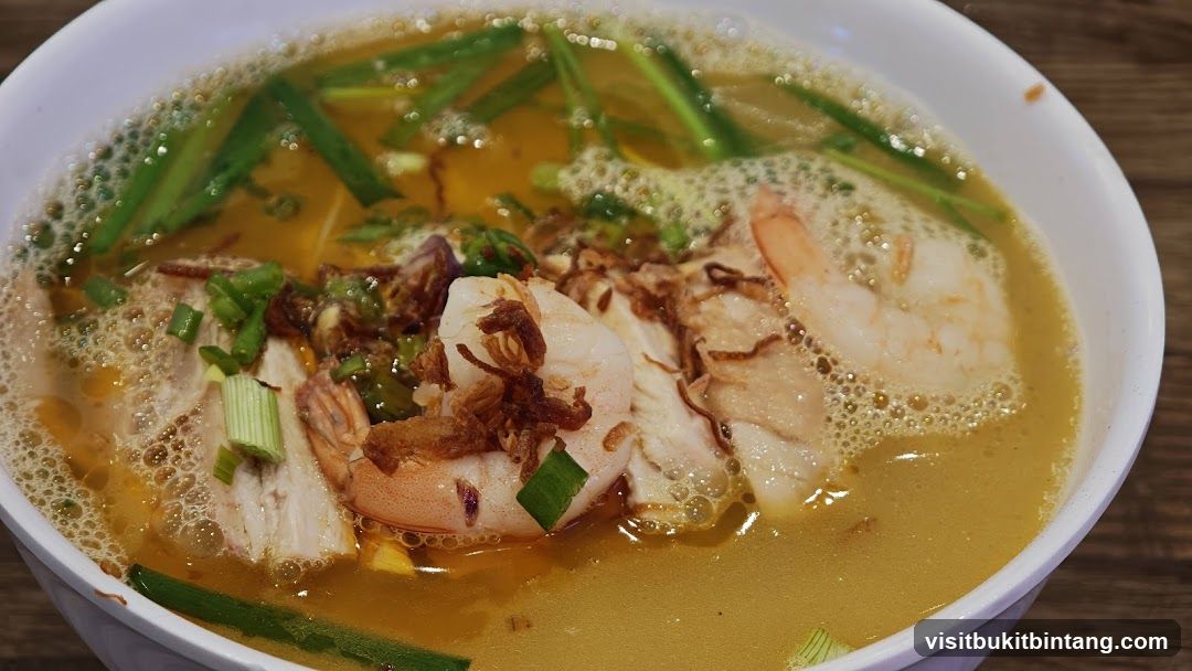 Shrimp and Pork Noodle Soup