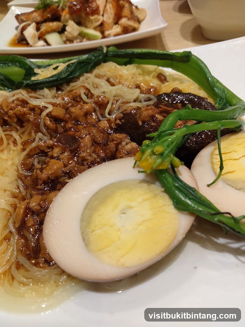 Noodles with Braised Pork and Egg