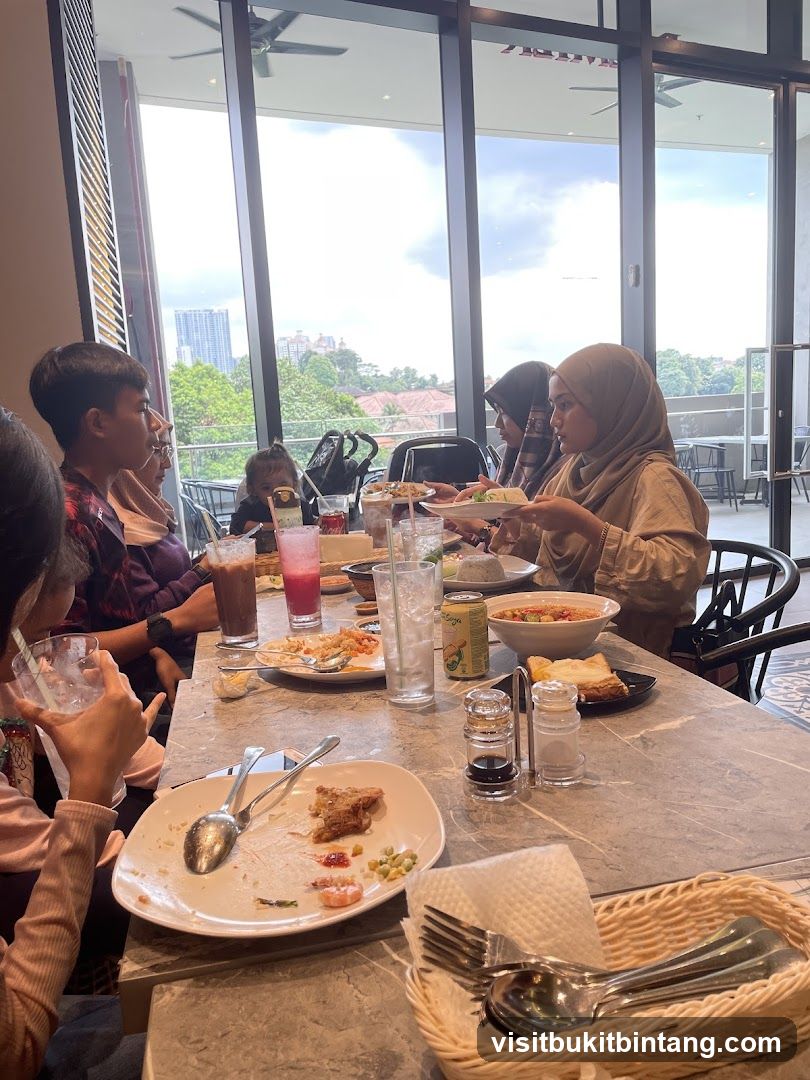Family Dining