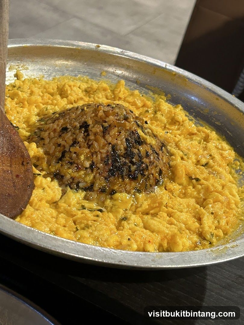 Scrambled Eggs with Rice