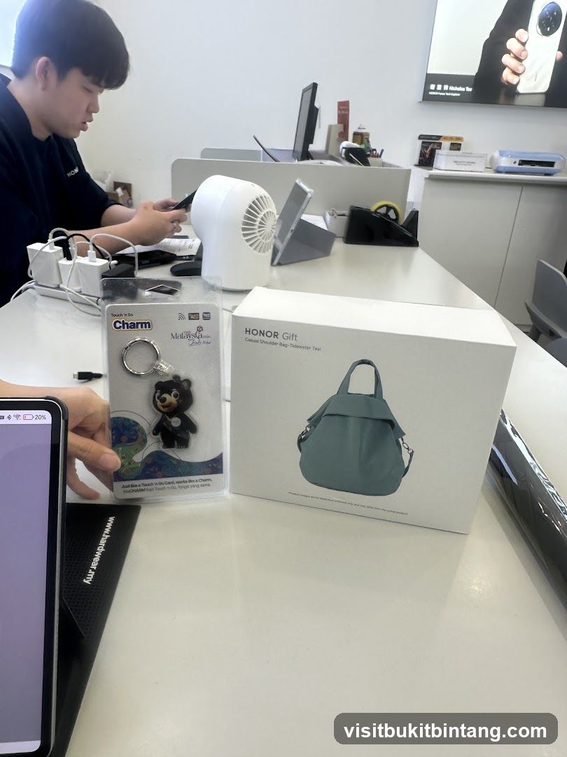 HONOR Gift Bag and Charm