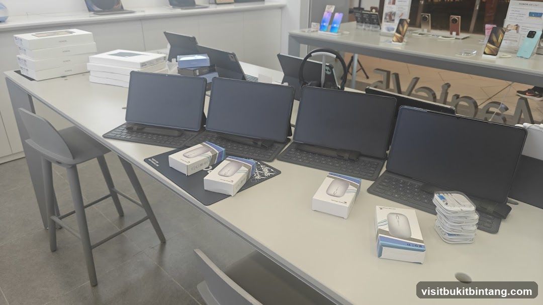 Electronics Store Display