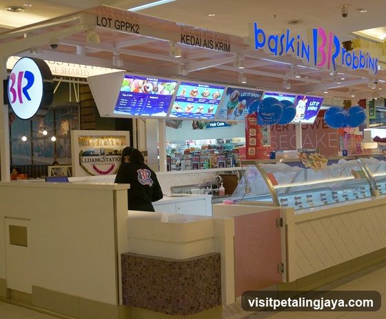 Baskin Robbins Store Interior