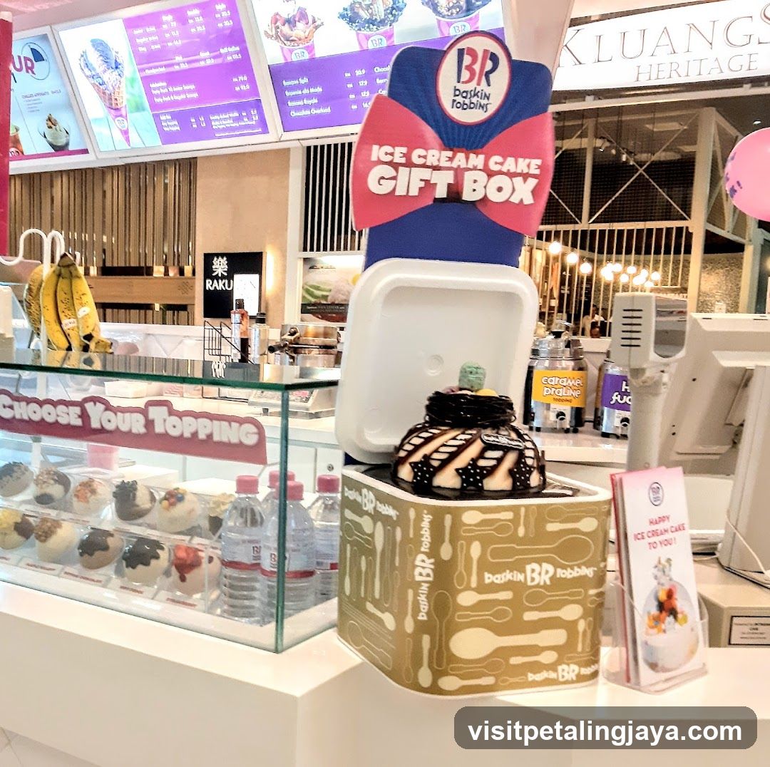 Barkin Baking Ice Cream Cake Display